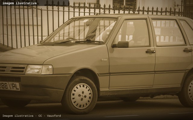 Fiat UNO Mille Fire Uno Mille 1.0 Fire/ F.Flex/ ECONOMY 2p (imagem ilustrativa — foto do lote não publicada pelo leiloeiro)