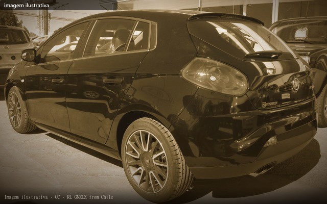 Fiat Bravo Sporting 1.8 Bravo SPORTING 1.8 Dualogic Flex 16V 5p (imagem ilustrativa — foto do lote não publicada pelo leiloeiro)