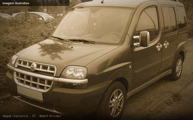 Fiat Doblo ELX 1.8 Flex Doblo ELX 1.8 mpi 8V Flex (imagem ilustrativa — foto do lote não publicada pelo leiloeiro)